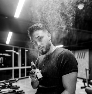 Captura de pantalla 2025-10-27 231710 Splash Corporal Caballero – 125ml con Feromonas